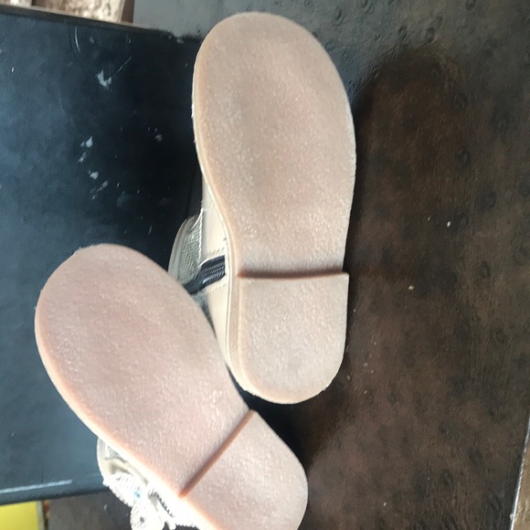 Girls Beautiful Nude Patent Booties! - Picture 3 of 4